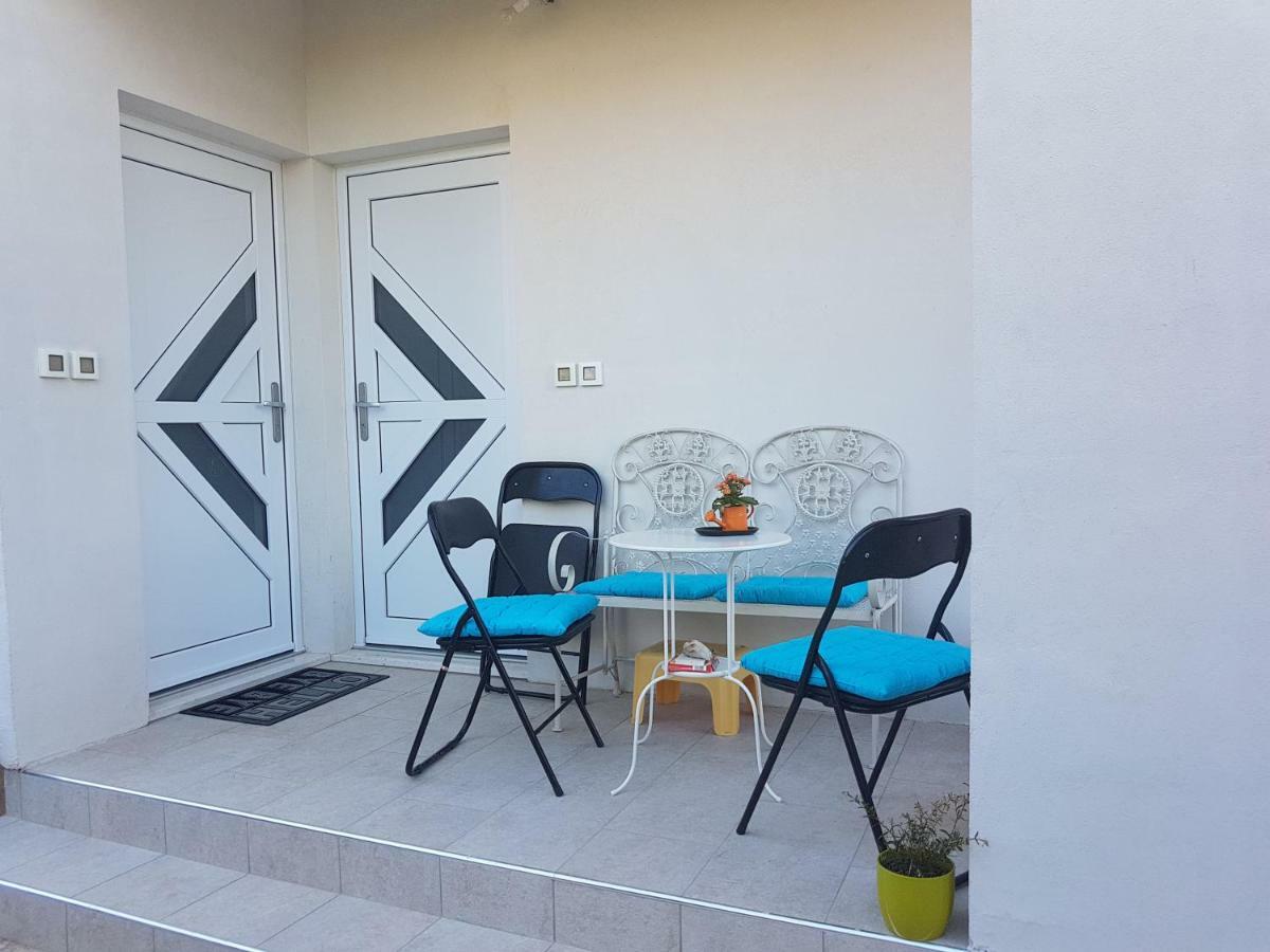 Miran Odmor U Srcu Pule! Apartman Iva 60M2. พูลา ภายนอก รูปภาพ